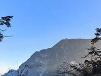 纪念9小时爬山历程，报国寺—雷洞坪！虽然没到金顶，但我们尽力了。。