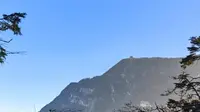 纪念9小时爬山历程，报国寺—雷洞坪！虽然没到金顶，但我们尽力了。。