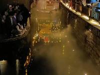 不是江南，胜似江南，这是衡阳南岳里的夜。