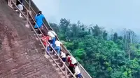 韶关仁化丹霞山细美寨九九天梯
