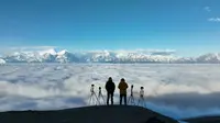 川西牛背山 星空云海雪山