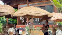 曼贺纳自然村寨