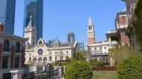 大连威尼斯水城钟楼中午12点报时