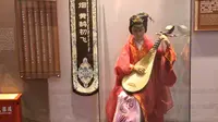 参观汉家公主纪念馆，聆听细君公主《黄鹄歌》