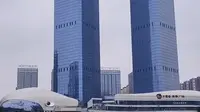 打卡贵阳花果园双子塔   会眨眼的海豚