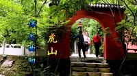 保定曲阳县虎山风景区，市区往西100公里，吃喝玩乐一条龙