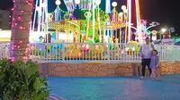 去月亮湖公园玩喽。