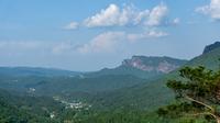 广元剑阁五指山景区爬山
