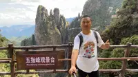郴州莽山的五指峰，处于湘粤交界处，高空栈道是一绝！