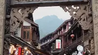 青城山后山夜爬6：00从检票口出发～22：00到达白云寺