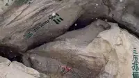 华山斧劈石